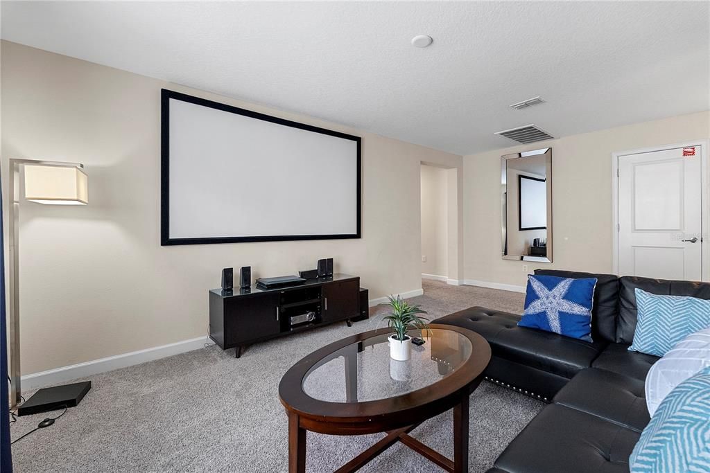Active With Contract: $530,000 (6 beds, 5 baths, 3291 Square Feet)