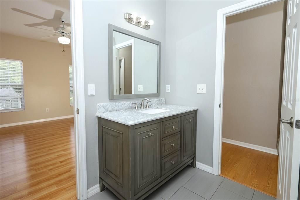 For Sale: $725,000 (6 beds, 4 baths, 3572 Square Feet)