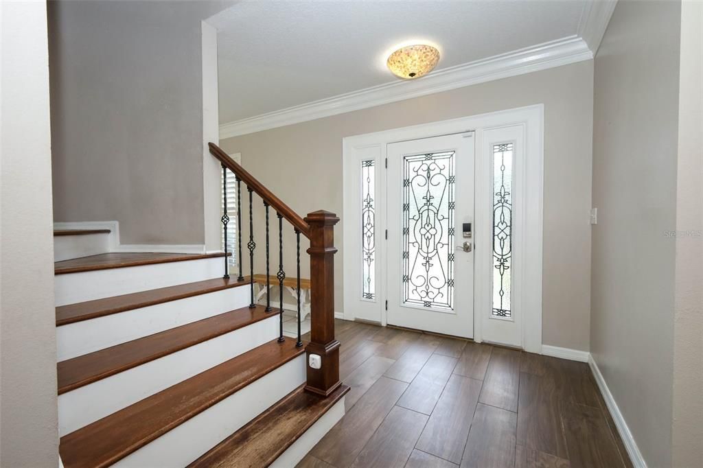 For Sale: $725,000 (6 beds, 4 baths, 3572 Square Feet)