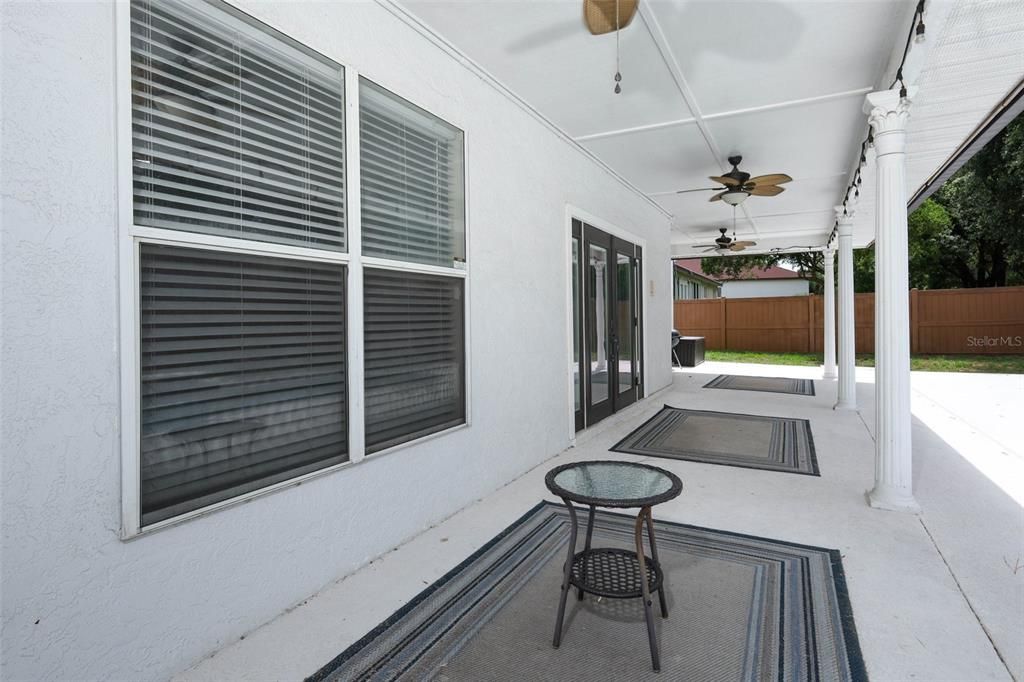 For Sale: $725,000 (6 beds, 4 baths, 3572 Square Feet)