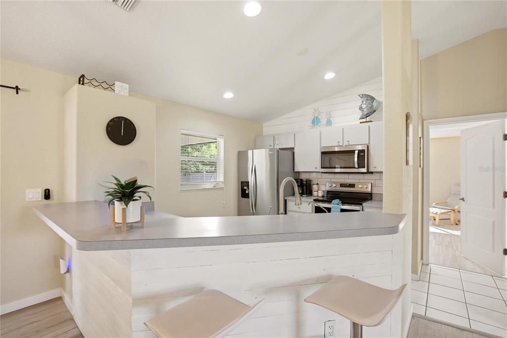 Activo con contrato: $364,900 (3 camas, 2 baños, 1393 Pies cuadrados)