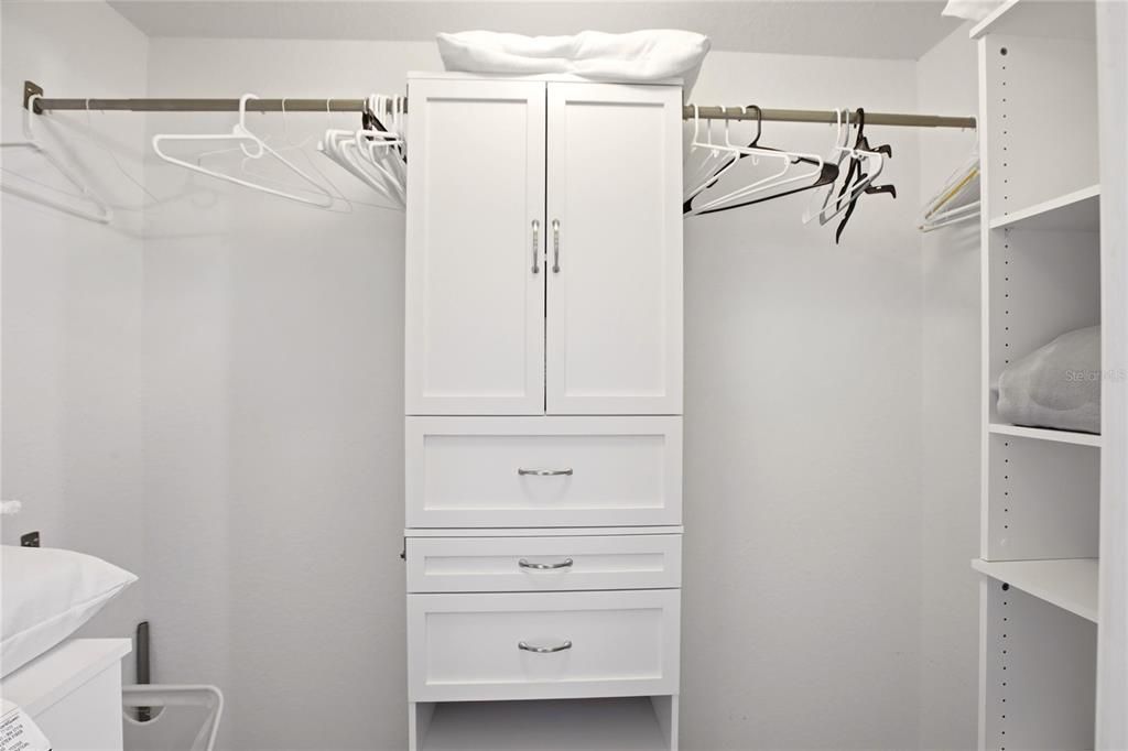 Activo con contrato: $364,900 (3 camas, 2 baños, 1393 Pies cuadrados)