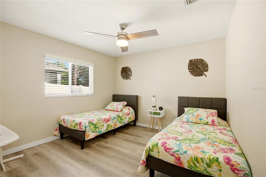 Activo con contrato: $364,900 (3 camas, 2 baños, 1393 Pies cuadrados)