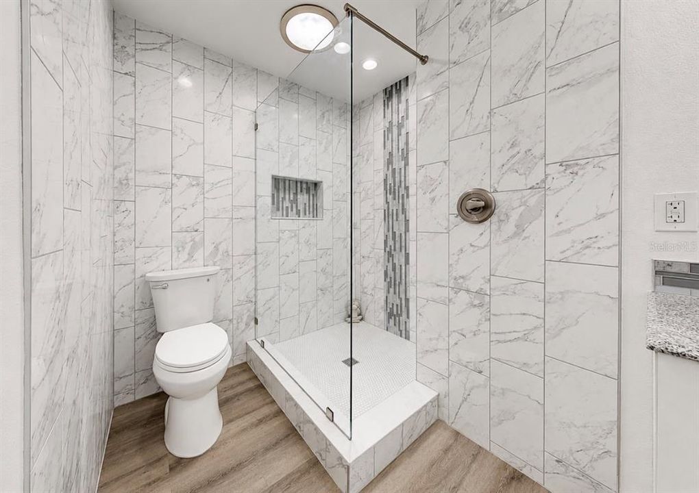 For Rent: $3,500 (3 beds, 2 baths, 1810 Square Feet)