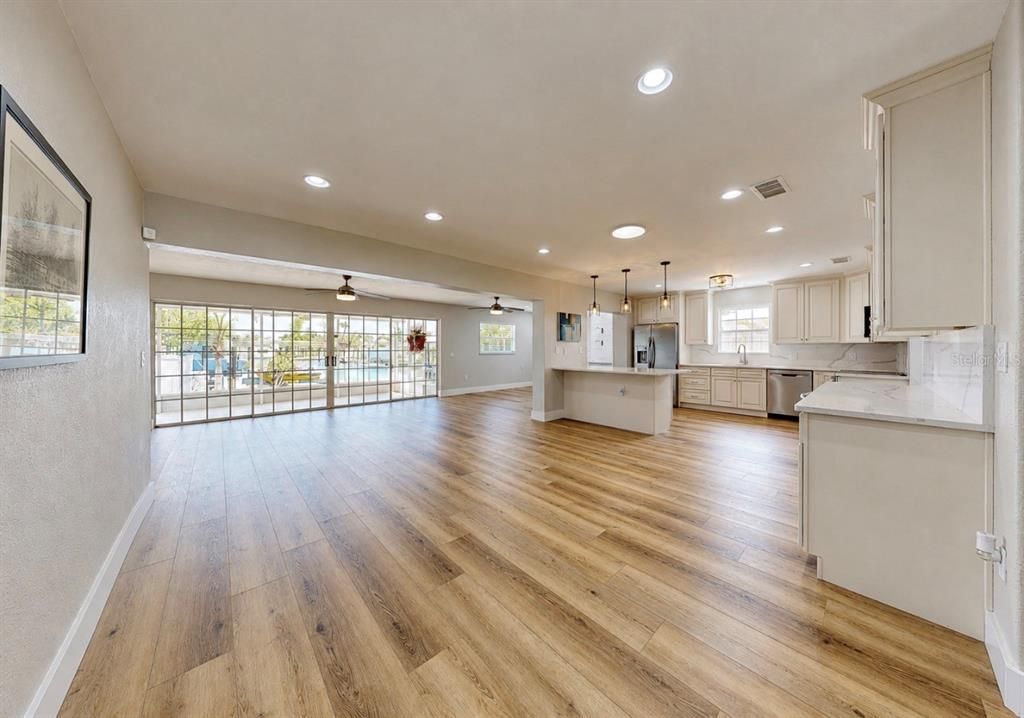For Rent: $3,500 (3 beds, 2 baths, 1810 Square Feet)