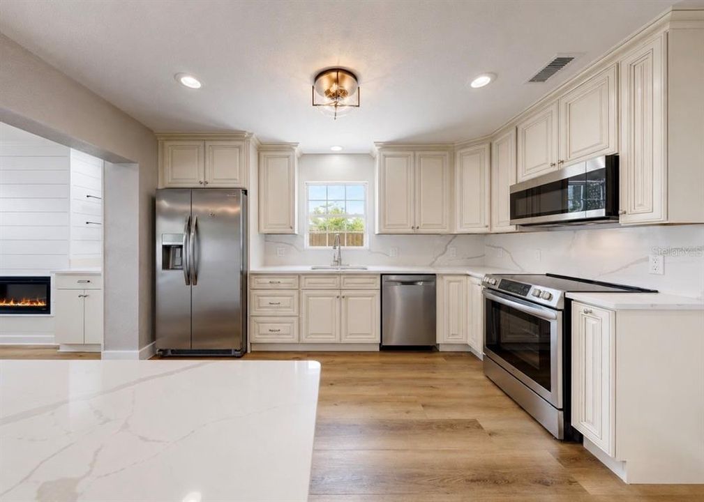 For Rent: $3,500 (3 beds, 2 baths, 1810 Square Feet)