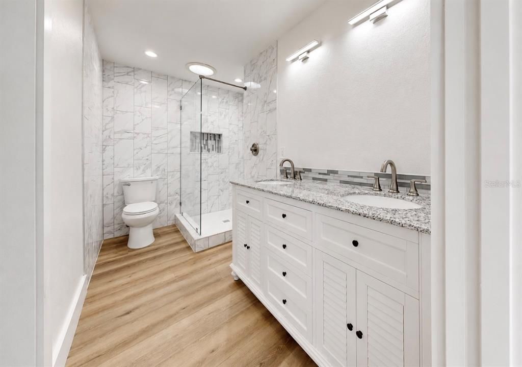 For Rent: $3,500 (3 beds, 2 baths, 1810 Square Feet)
