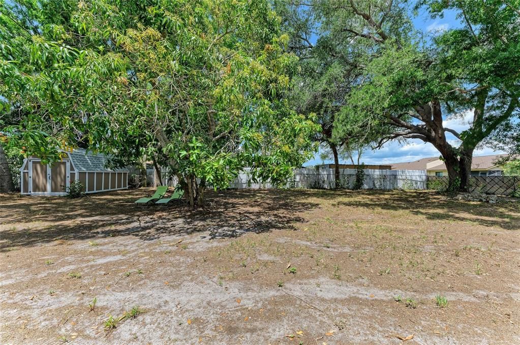 Activo con contrato: $325,000 (3 camas, 1 baños, 1078 Pies cuadrados)
