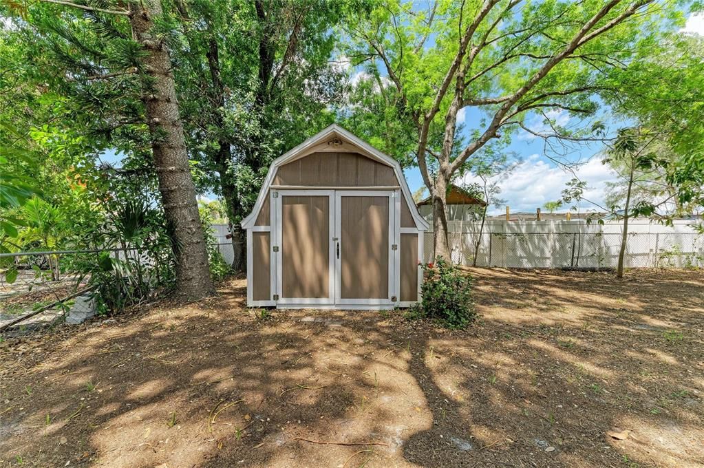 Activo con contrato: $325,000 (3 camas, 1 baños, 1078 Pies cuadrados)