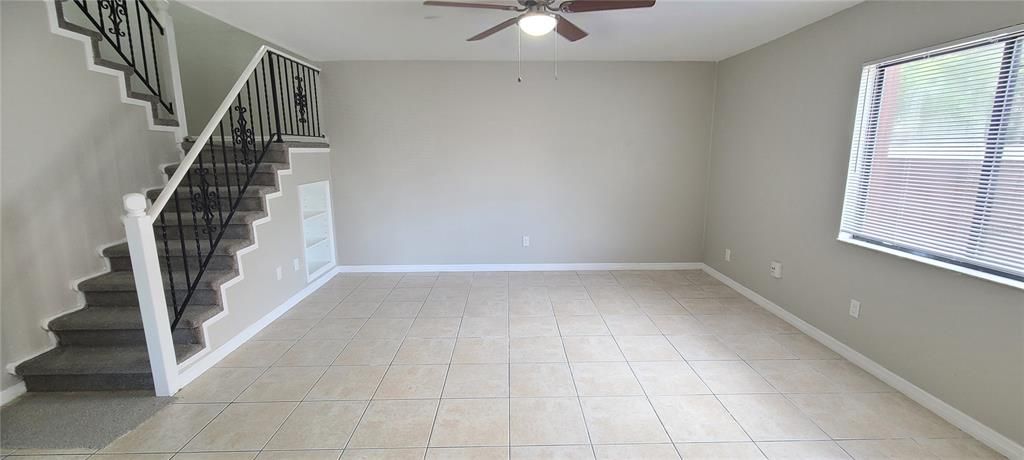 Activo con contrato: $199,900 (2 camas, 2 baños, 1361 Pies cuadrados)