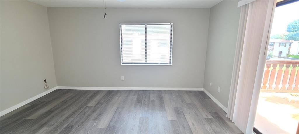 Activo con contrato: $199,900 (2 camas, 2 baños, 1361 Pies cuadrados)