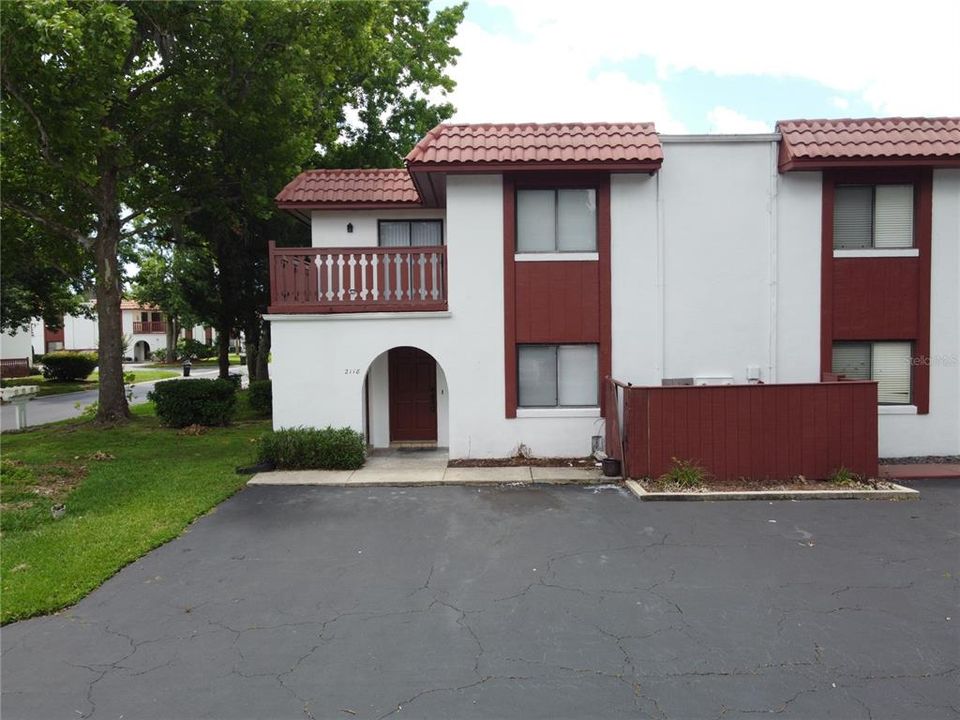 Activo con contrato: $199,900 (2 camas, 2 baños, 1361 Pies cuadrados)