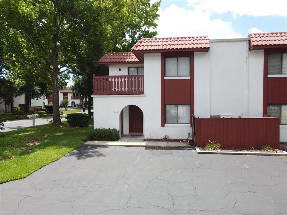 Activo con contrato: $199,900 (2 camas, 2 baños, 1361 Pies cuadrados)