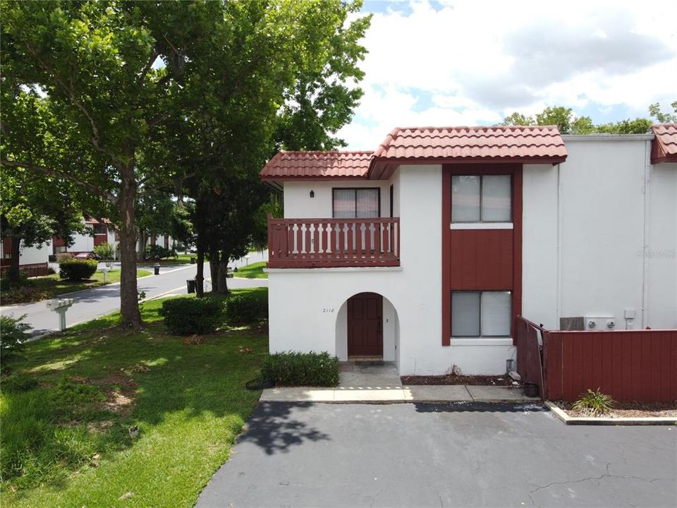 Activo con contrato: $199,900 (2 camas, 2 baños, 1361 Pies cuadrados)