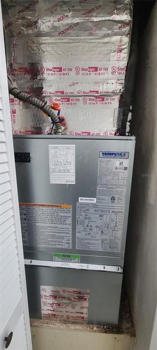 Activo con contrato: $199,900 (2 camas, 2 baños, 1361 Pies cuadrados)