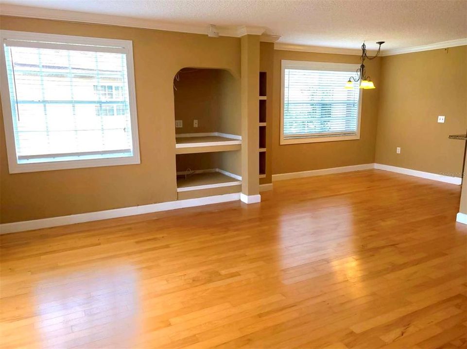 В аренду: $1,895 (2 спален, 2 ванн, 1288 Квадратных фут)