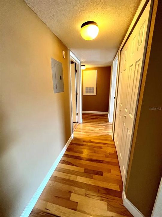 В аренду: $1,895 (2 спален, 2 ванн, 1288 Квадратных фут)