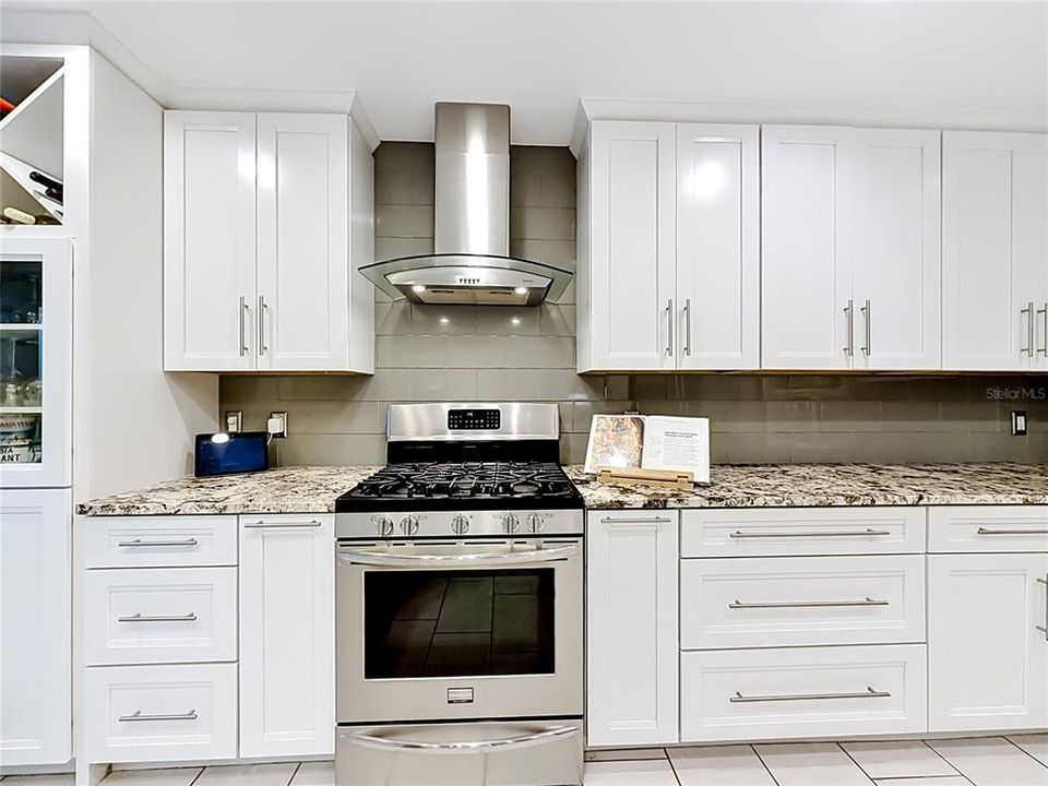 En Venta: $849,999 (3 camas, 2 baños, 2058 Pies cuadrados)