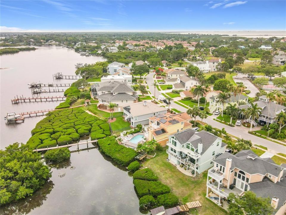 En Venta: $849,999 (3 camas, 2 baños, 2058 Pies cuadrados)