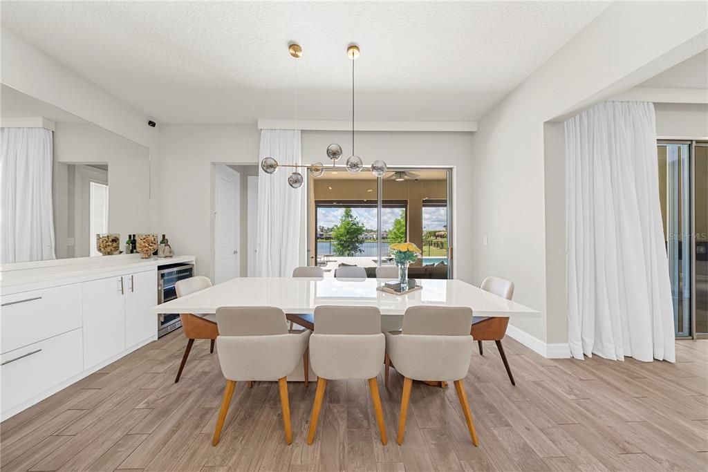 Activo con contrato: $1,699,000 (6 camas, 4 baños, 4544 Pies cuadrados)