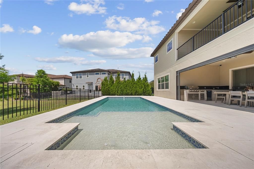 Activo con contrato: $1,699,000 (6 camas, 4 baños, 4544 Pies cuadrados)