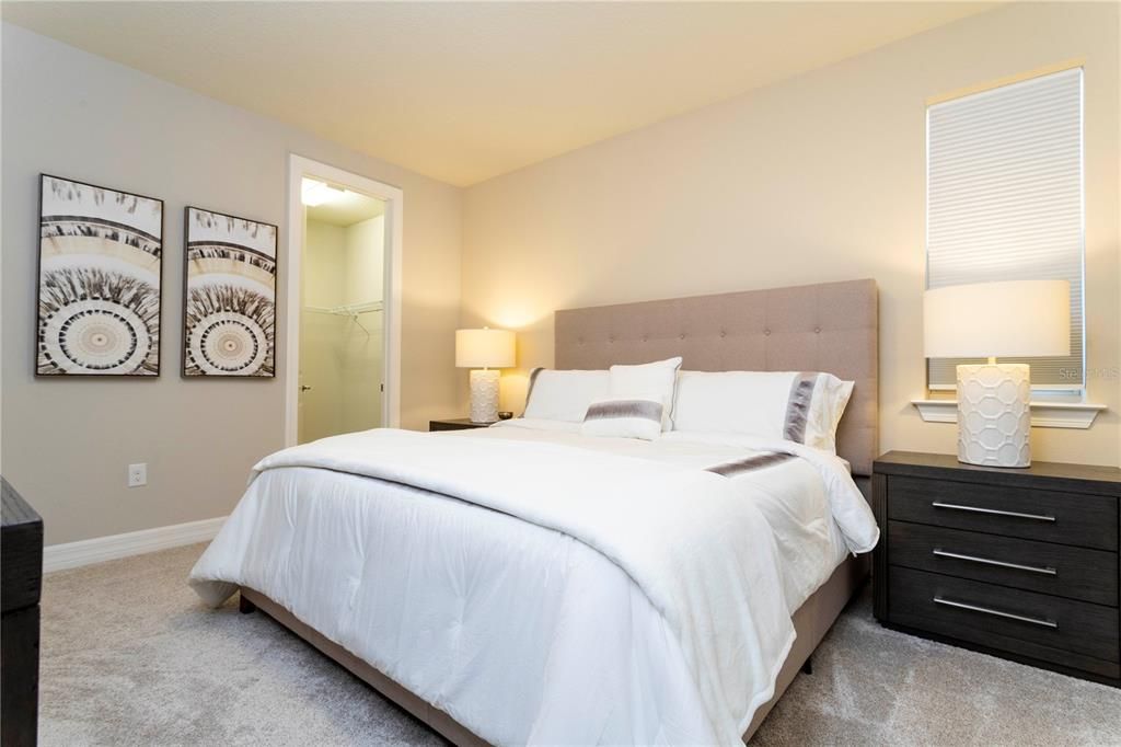 Activo con contrato: $1,699,000 (6 camas, 4 baños, 4544 Pies cuadrados)
