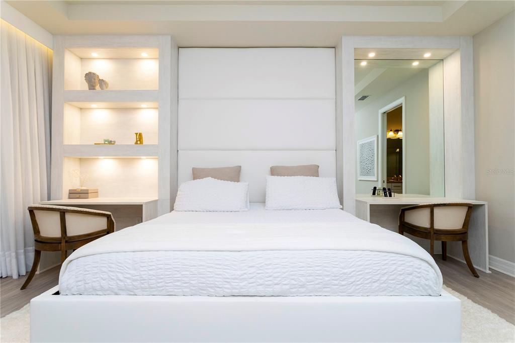 Activo con contrato: $1,699,000 (6 camas, 4 baños, 4544 Pies cuadrados)