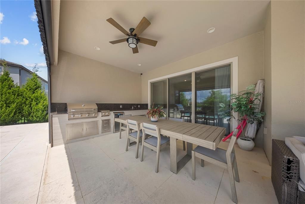 Activo con contrato: $1,699,000 (6 camas, 4 baños, 4544 Pies cuadrados)