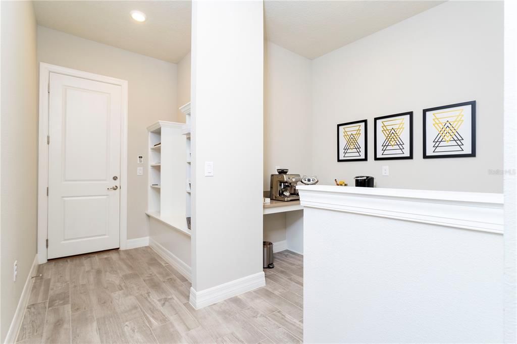 Activo con contrato: $1,699,000 (6 camas, 4 baños, 4544 Pies cuadrados)