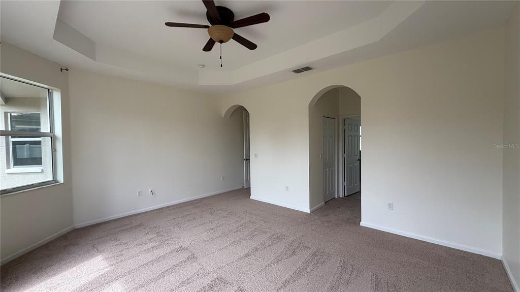 For Rent: $2,395 (4 beds, 3 baths, 2576 Square Feet)
