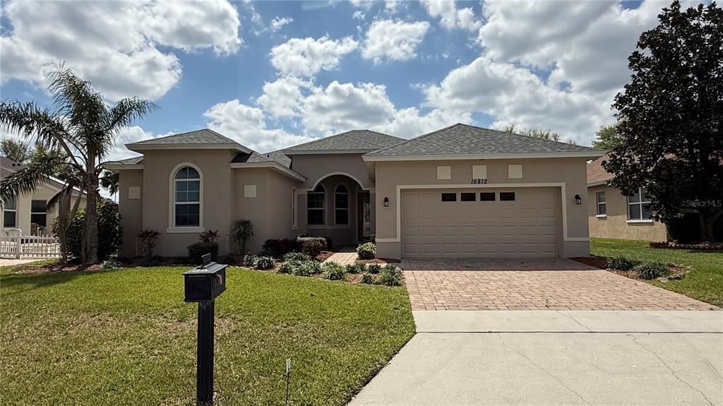 For Rent: $2,395 (4 beds, 3 baths, 2576 Square Feet)