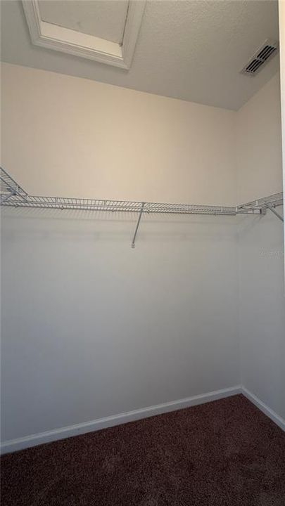 For Rent: $2,395 (4 beds, 3 baths, 2576 Square Feet)
