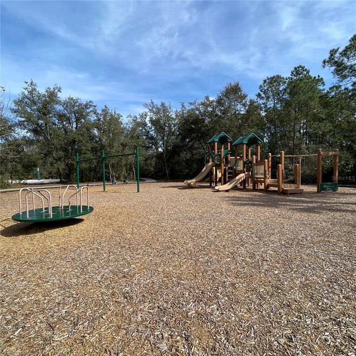 For Rent: $2,395 (4 beds, 3 baths, 2576 Square Feet)