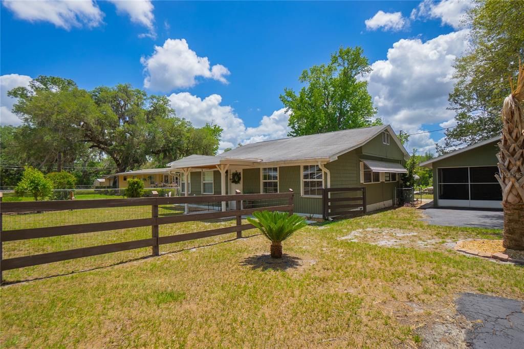 For Sale: $190,000 (3 beds, 1 baths, 1472 Square Feet)