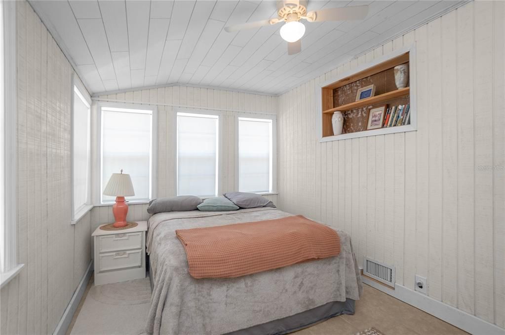 For Sale: $190,000 (3 beds, 1 baths, 1472 Square Feet)