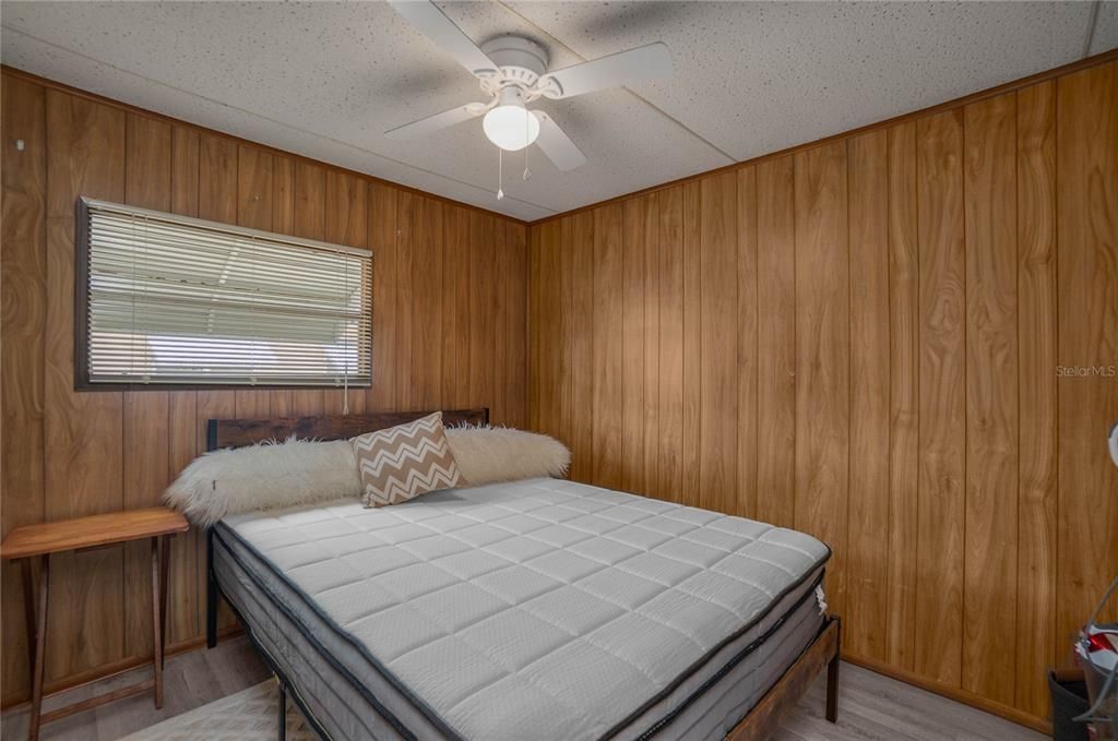 For Sale: $190,000 (3 beds, 1 baths, 1472 Square Feet)