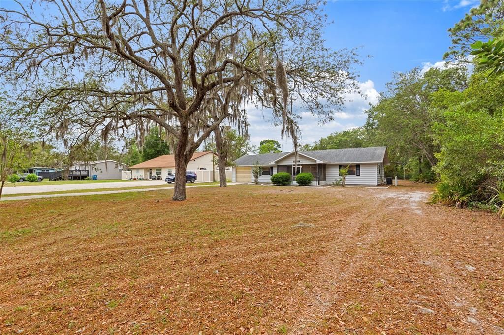 Active With Contract: $250,000 (3 beds, 2 baths, 1432 Square Feet)