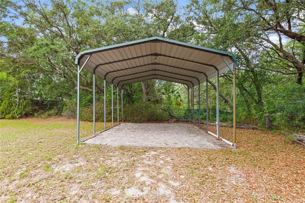 Active With Contract: $250,000 (3 beds, 2 baths, 1432 Square Feet)