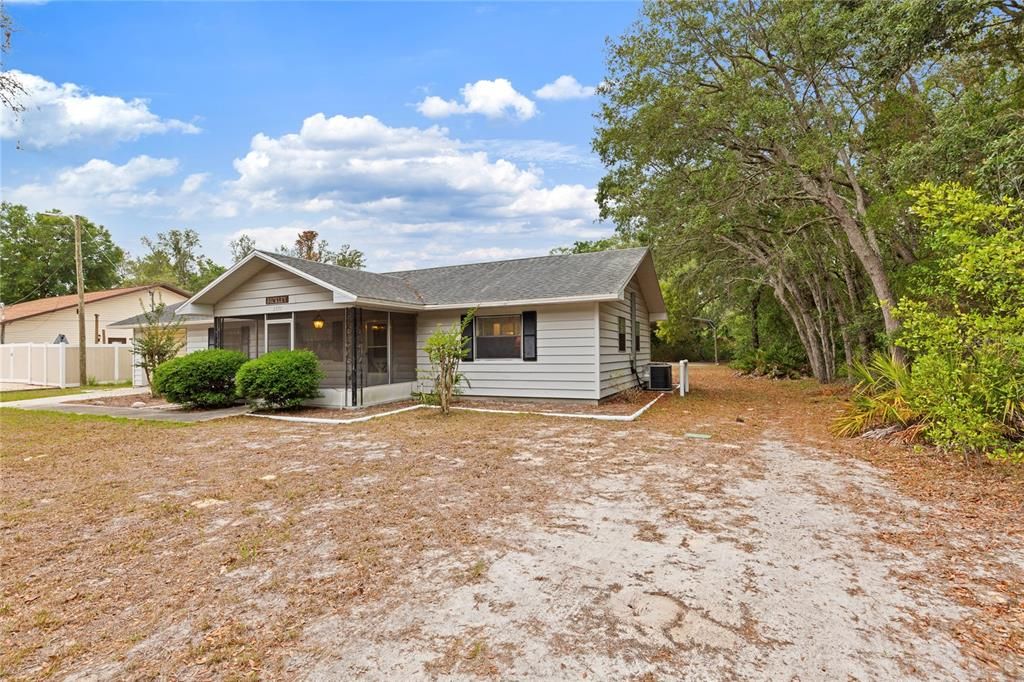 Active With Contract: $250,000 (3 beds, 2 baths, 1432 Square Feet)