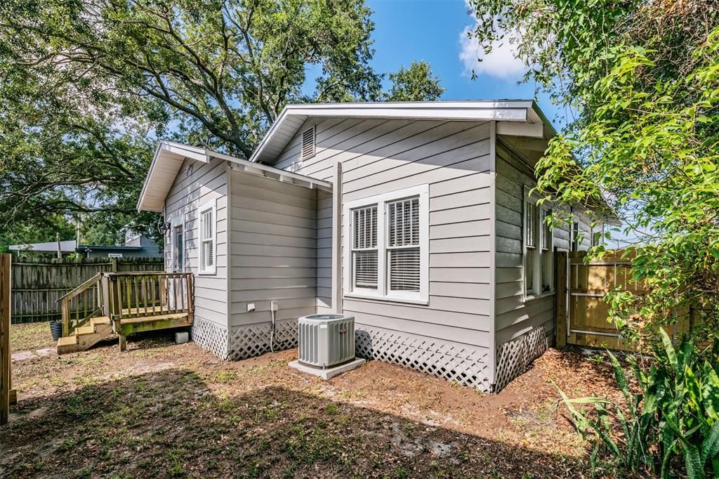 Activo con contrato: $499,000 (3 camas, 2 baños, 1443 Pies cuadrados)