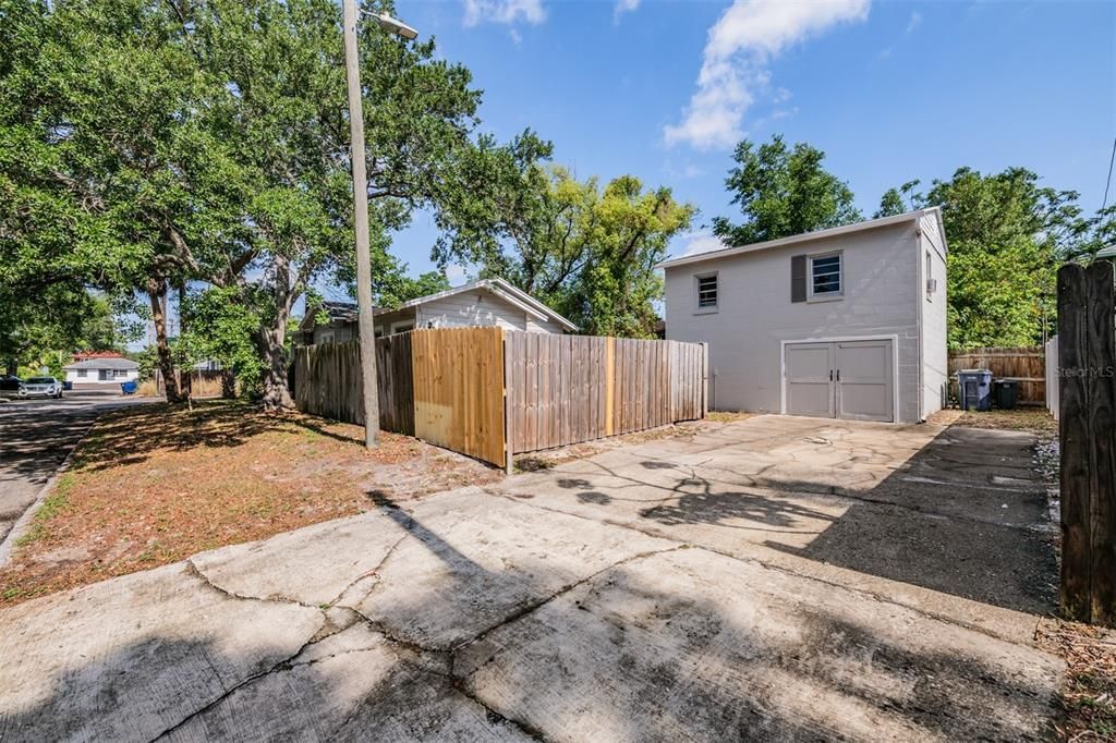 Activo con contrato: $499,000 (3 camas, 2 baños, 1443 Pies cuadrados)