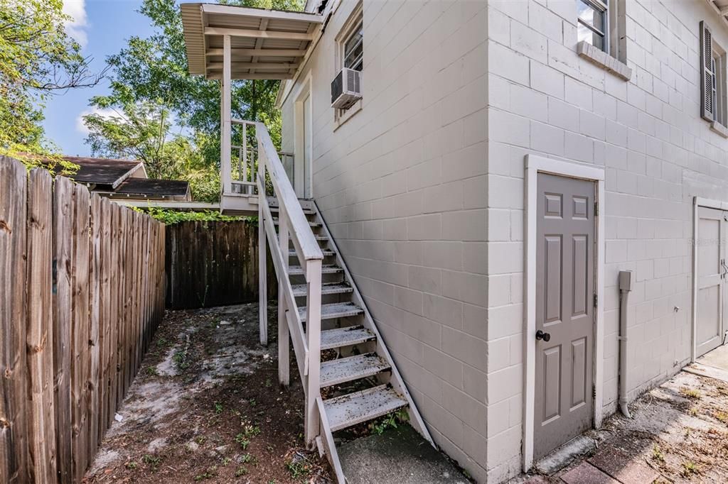 Activo con contrato: $499,000 (3 camas, 2 baños, 1443 Pies cuadrados)
