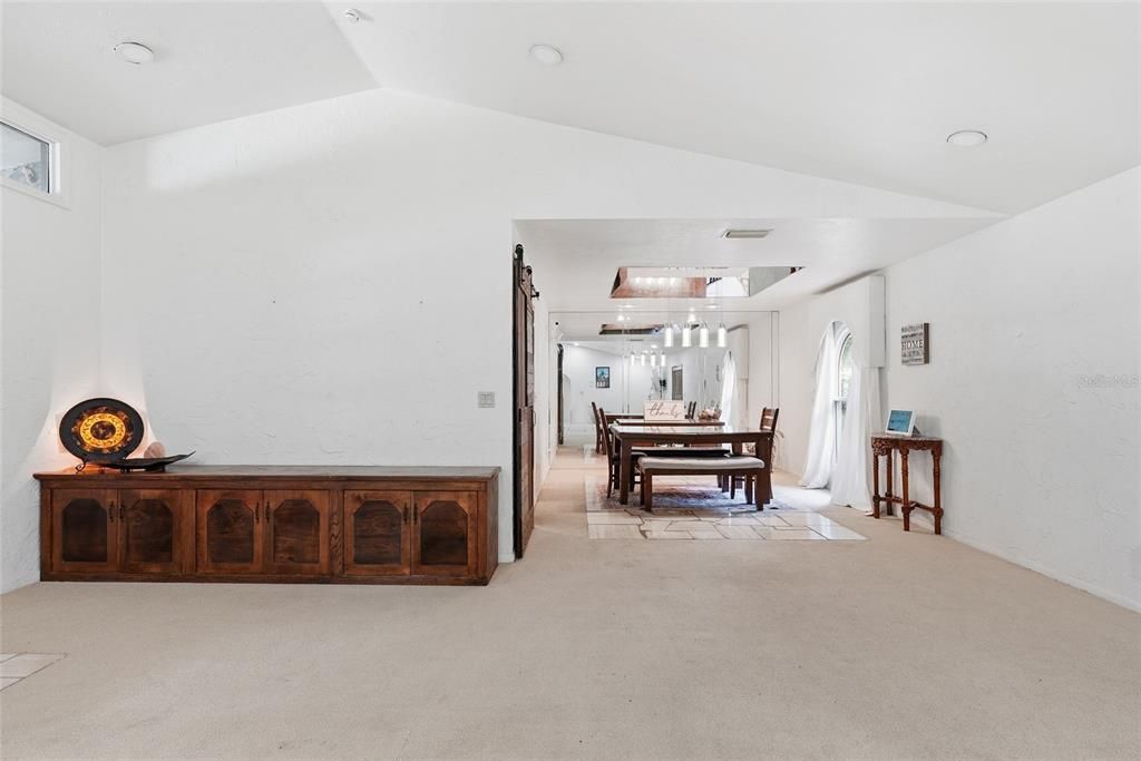 For Sale: $485,000 (3 beds, 2 baths, 2596 Square Feet)