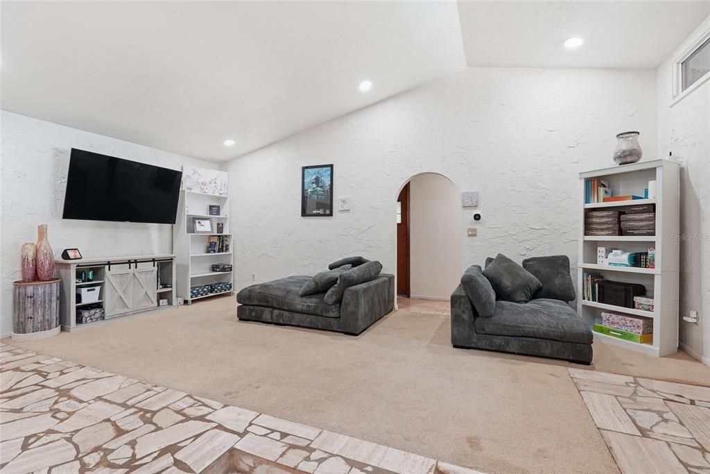 For Sale: $485,000 (3 beds, 2 baths, 2596 Square Feet)
