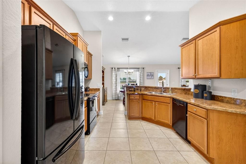 En Venta: $299,900 (4 camas, 2 baños, 1754 Pies cuadrados)