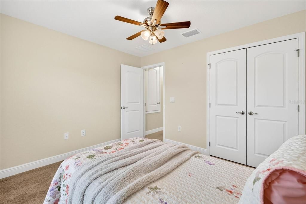 En Venta: $299,900 (4 camas, 2 baños, 1754 Pies cuadrados)