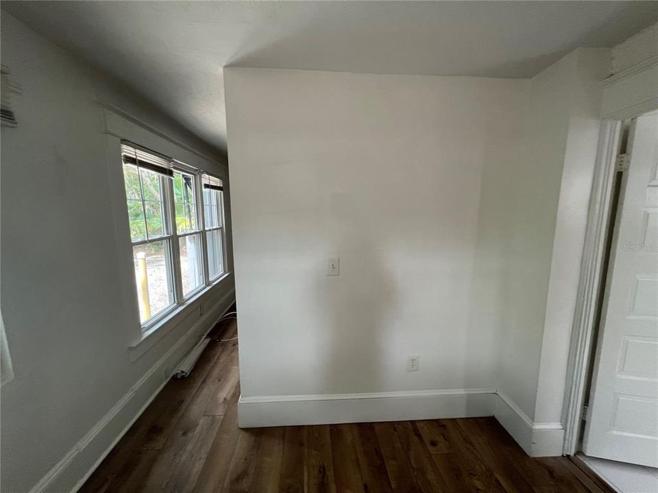 En Renta: $1,250 (1 camas, 1 baños, 357 Pies cuadrados)