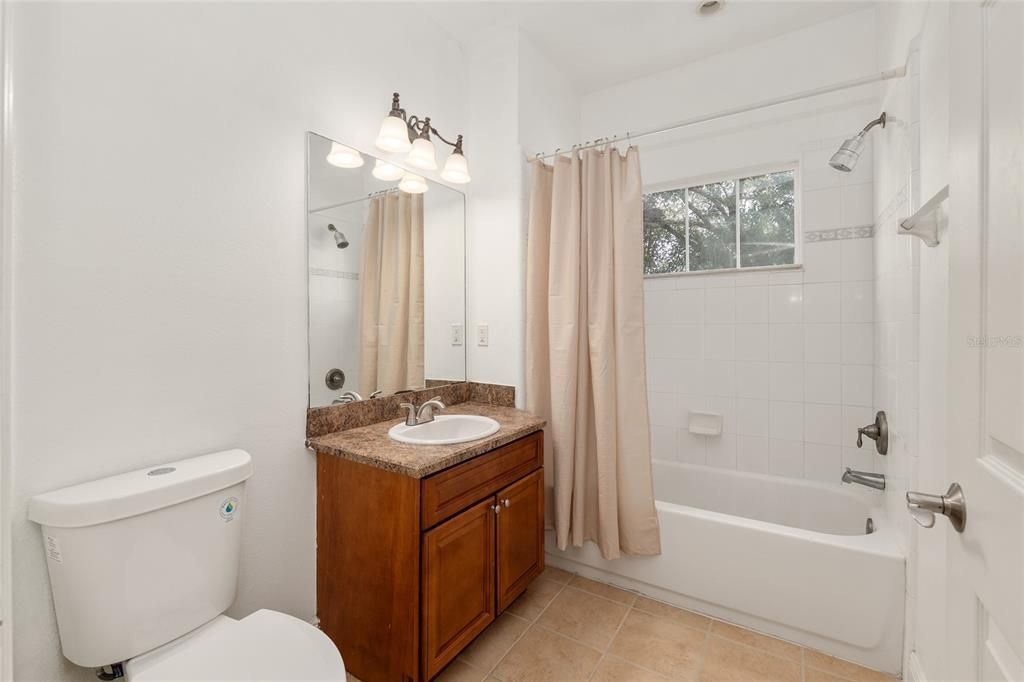 For Sale: $205,000 (1 beds, 1 baths, 531 Square Feet)