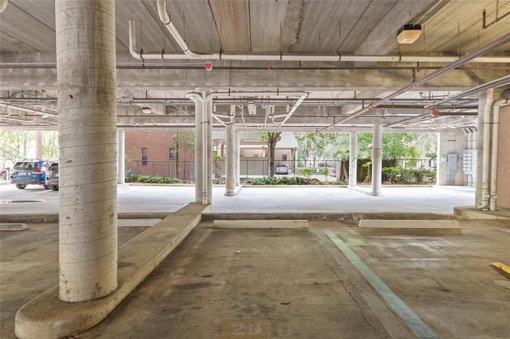 For Sale: $205,000 (1 beds, 1 baths, 531 Square Feet)