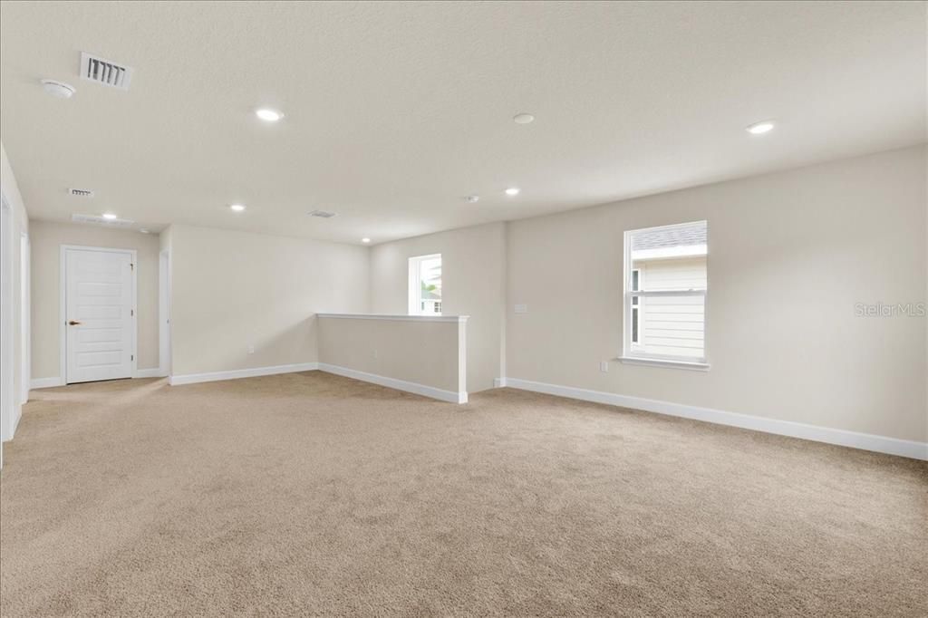 Active With Contract: $2,350 (4 beds, 2 baths, 2335 Square Feet)